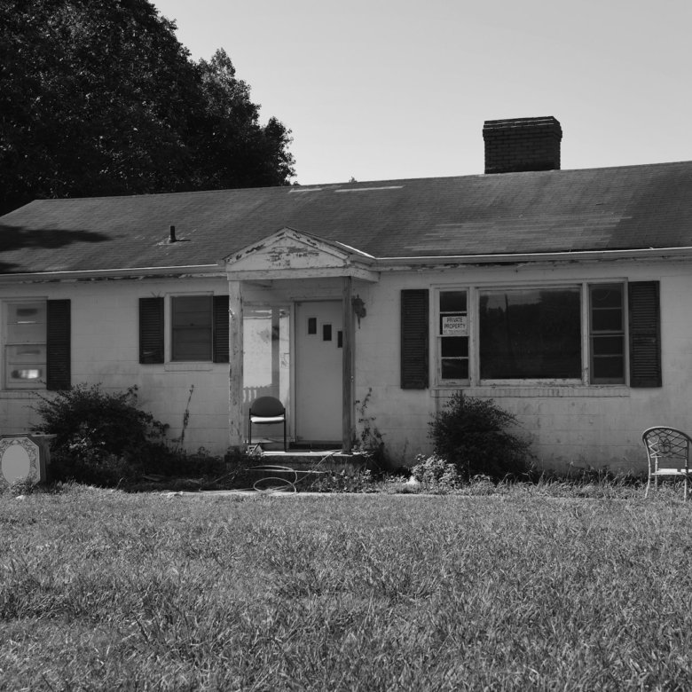 How to Avoid Foreclosure and Protect Your Credit